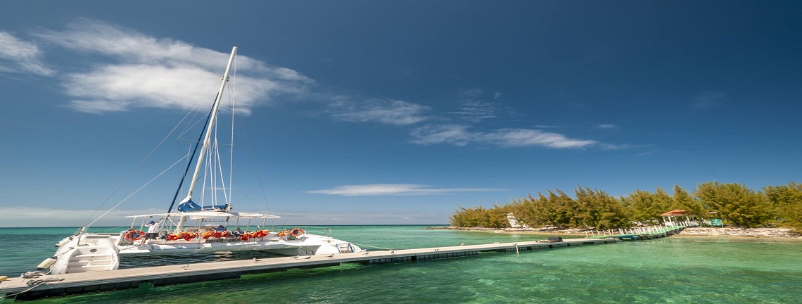 Actividades acuáticas en playas de Jardines del Rey